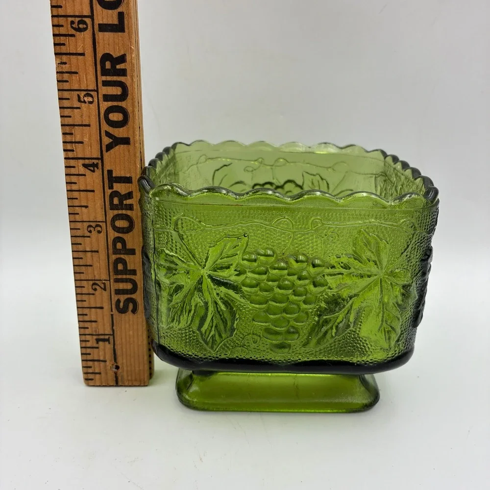 Vintage Green Harvest Grape Glass Planters Square Scalloped Pedestal Set of 2